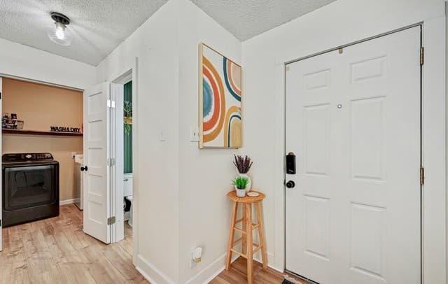 3-bedroom rental at 6238 Broadmeadow in San Antonio, TX — photo 4