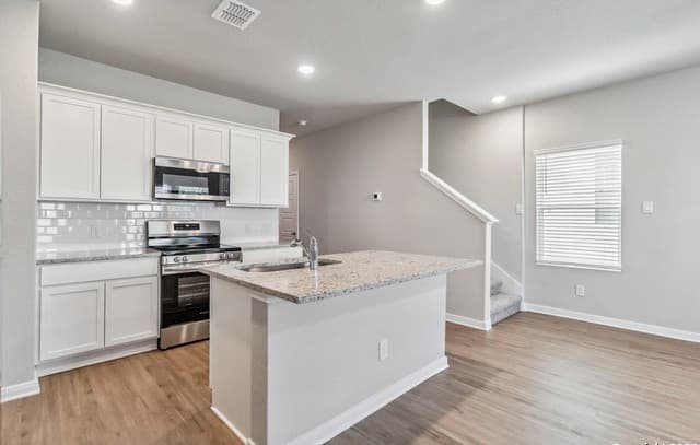 rental at 3916 Abbott Pass in St Hedwig, TX — photo 5