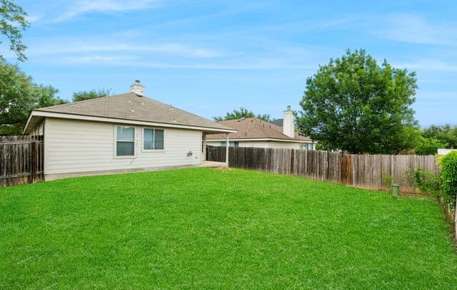3-bedroom rental at 3322 Butler Pass in San Antonio, TX — photo 2