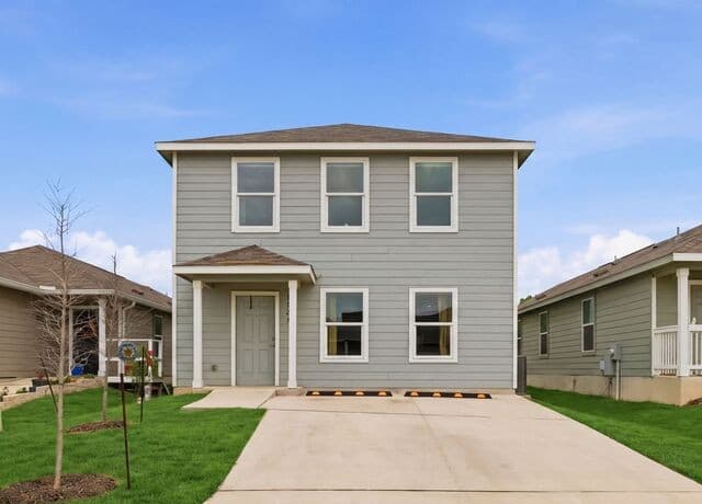 4-bedroom rental at 1123 Janzen in San Antonio, TX — photo 1