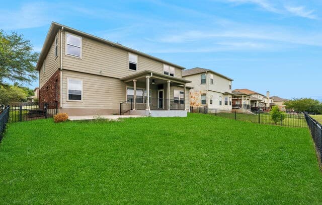 5-bedroom rental at 5124 Eagle Valley St in Schertz, TX — photo 2