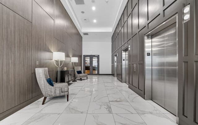 Home for sale at 610 E Market St Unit UNIT 2605 in San Antonio, TX — photo 2