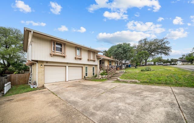 4-bedroom rental at 5626 Cary Grant in San Antonio, TX — photo 2