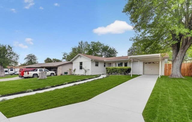 3-bedroom rental at 5822 Gabor in San Antonio, TX — photo 3