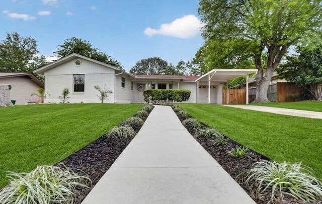 3-bedroom rental at 5822 Gabor in San Antonio, TX — photo 4