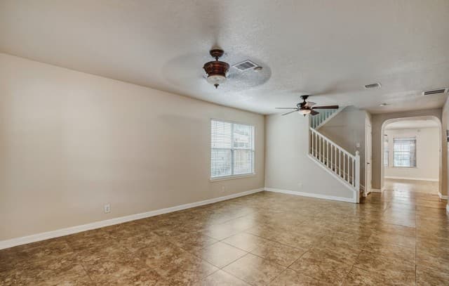 3-bedroom rental at 7523 Banister Pass in San Antonio, TX — photo 1