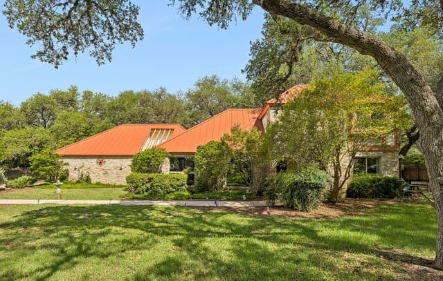 4-bedroom rental at 109 Long Bow Rd in Shavano Park, TX — photo 5