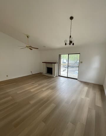 1-bedroom rental at 11520 Huebner Rd Unit 508 in San Antonio, TX — photo 2