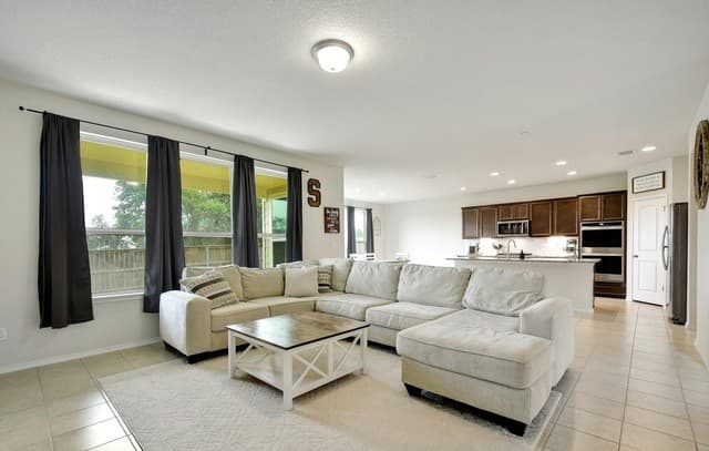 4-bedroom rental at 149 Inverness in Boerne, TX — photo 2