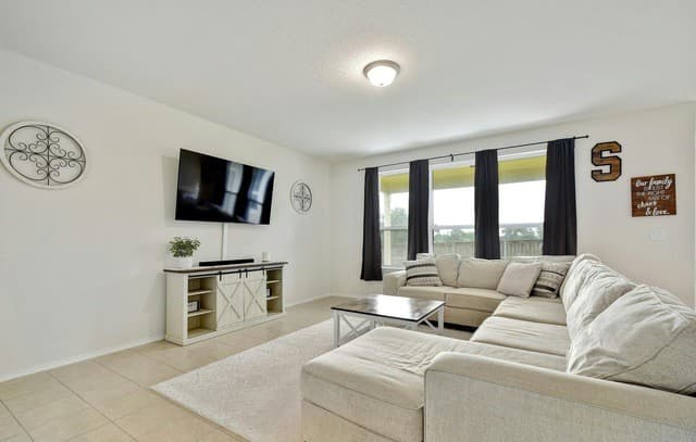 4-bedroom rental at 149 Inverness in Boerne, TX — photo 4