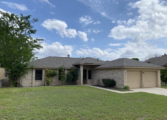 3-bedroom rental at 5842 Spring Vly in San Antonio, TX — photo 2