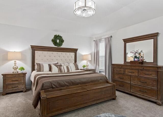 5-bedroom rental at 13722 Boothe Grv in San Antonio, TX — photo 2