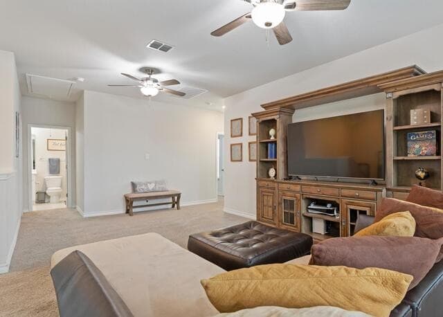 5-bedroom rental at 13722 Boothe Grv in San Antonio, TX — photo 3
