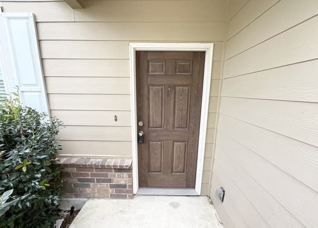4-bedroom rental at 11930 Silent Cyn in San Antonio, TX — photo 3