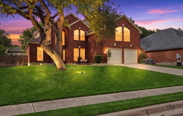 4-bedroom rental at 487 Covered Bridge in Schertz, TX — photo 4