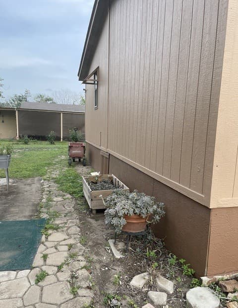 3-bedroom rental at 10280 Obrien in Atascosa, TX — photo 5