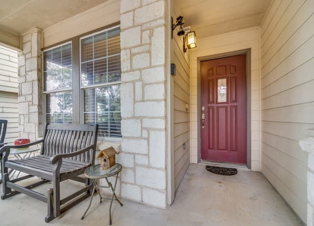 5-bedroom rental at 7643 Presidio Sands in Boerne, TX — photo 2