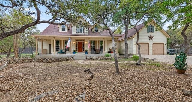 4-bedroom rental at 1716 Phantom Rider in Spring Branch, TX — photo 1