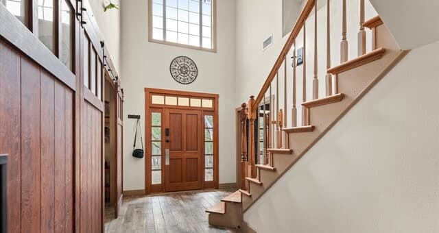 4-bedroom rental at 1716 Phantom Rider in Spring Branch, TX — photo 5