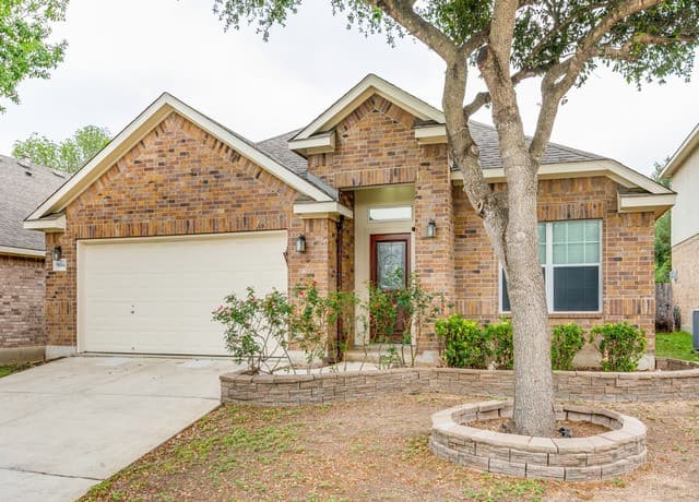 3-bedroom rental at 9614 Ed Wiseman Trl in San Antonio, TX — photo 1