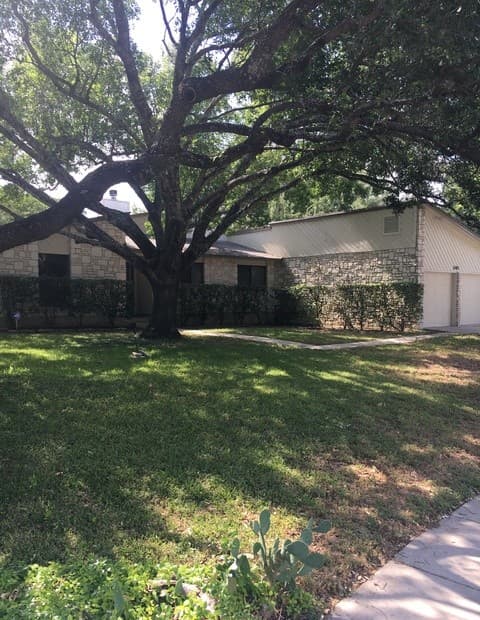 3-bedroom rental at 3103 Morning Trl in San Antonio, TX — photo 1