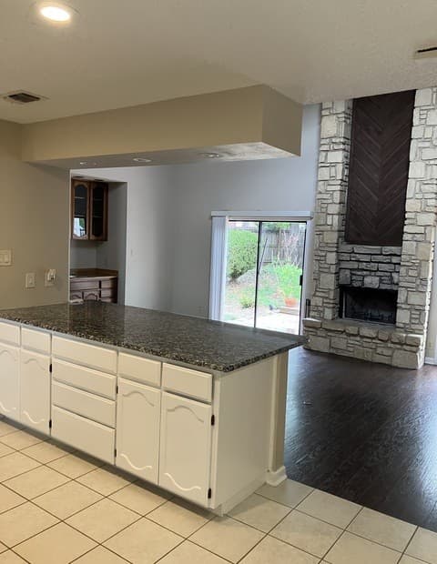 3-bedroom rental at 3103 Morning Trl in San Antonio, TX — photo 3
