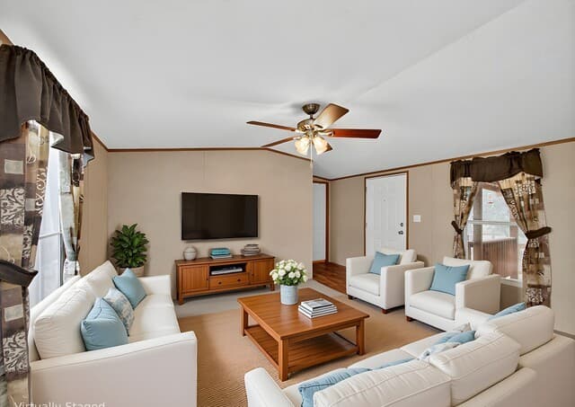 2-bedroom rental at 528 Private Rd 1516 in Bandera, TX — photo 5