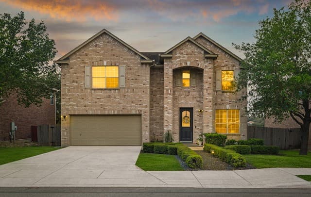 4-bedroom rental at 4618 Manitou Bay in San Antonio, TX — photo 1