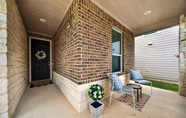 3-bedroom rental at 8216 Victory Cv in San Antonio, TX — photo 3