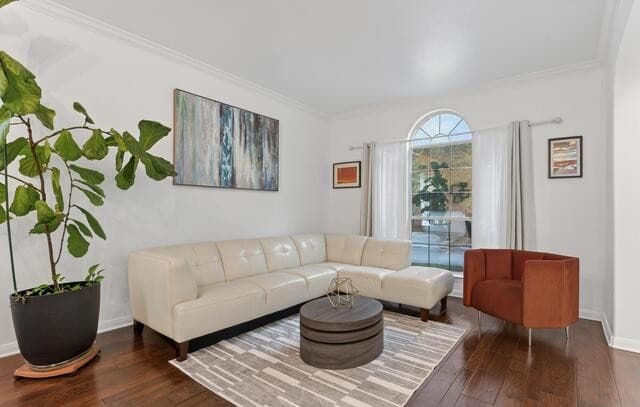 4-bedroom rental at 1235 Ganton in San Antonio, TX — photo 5
