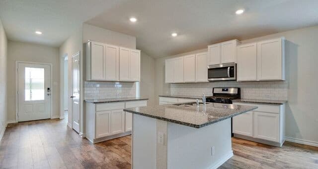 3-bedroom rental at 14751 Pearl Flats in San Antonio, TX — photo 5