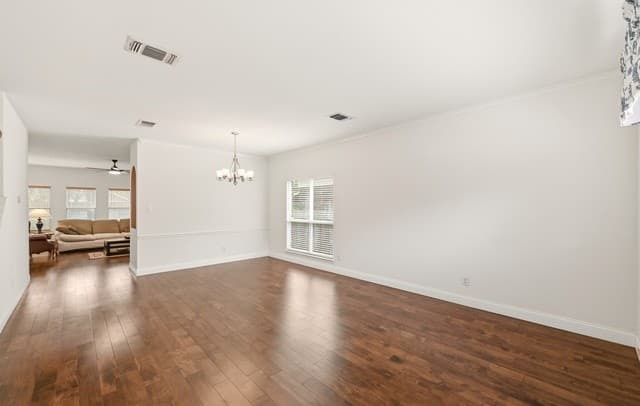 4-bedroom rental at 12230 Stable Pass in San Antonio, TX — photo 5
