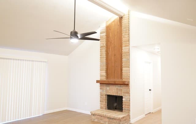 3-bedroom rental at 3434 Stoney Dawn in San Antonio, TX — photo 3