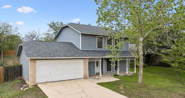 3-bedroom rental at 5823 Misty Gln in San Antonio, TX — photo 3