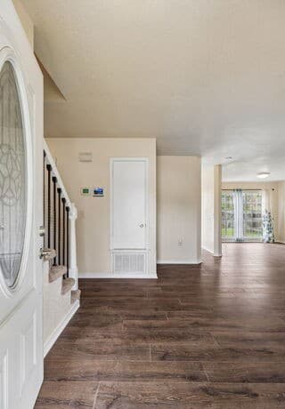 3-bedroom rental at 5823 Misty Gln in San Antonio, TX — photo 4