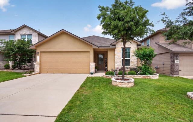 3-bedroom rental at 13335 Hackney Pony in San Antonio, TX — photo 1