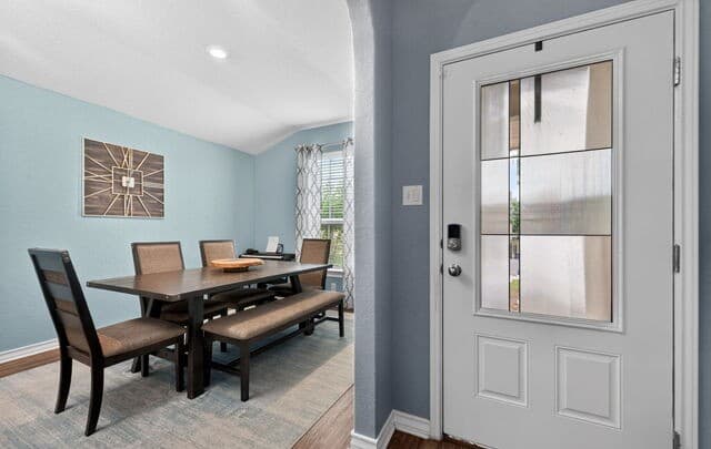 3-bedroom rental at 13335 Hackney Pony in San Antonio, TX — photo 3