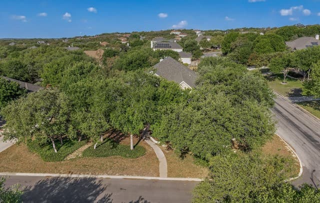 Home for sale at 9634 Jason Bnd in Helotes, TX — photo 2