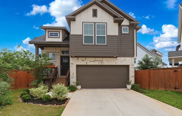 3-bedroom rental at 9227 Stillwater Pass in San Antonio, TX — photo 1