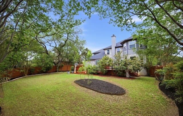 5-bedroom rental at 18143 Summer Knoll Dr in San Antonio, TX — photo 5