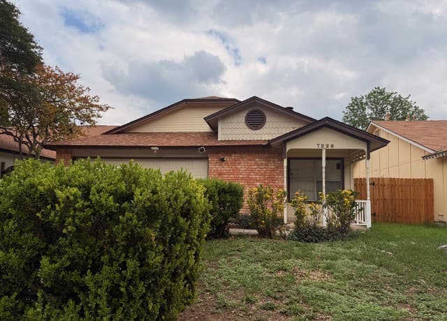 3-bedroom rental at 7226 Lansbury Dr in San Antonio, TX — photo 1