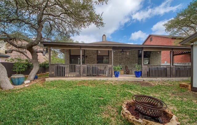 3-bedroom rental at 3426 Heather Blf in San Antonio, TX — photo 3
