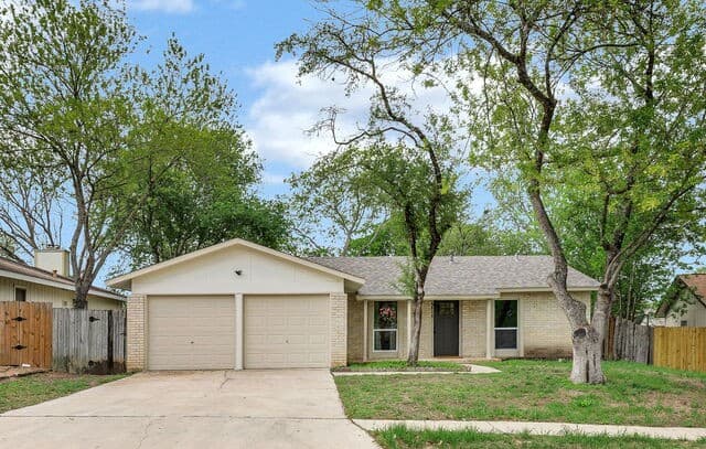 3-bedroom rental at 5914 Channcy Springs St in San Antonio, TX — photo 1