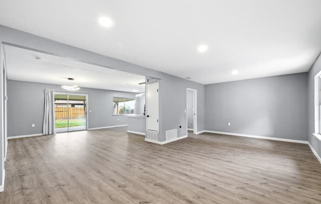 3-bedroom rental at 4302 Shallow Water in San Antonio, TX — photo 4