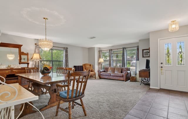 3-bedroom rental at 11002 Forest Breeze in Live Oak, TX — photo 3