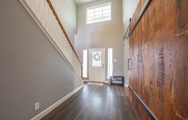5-bedroom rental at 206 Olympic Dr in Cibolo, TX — photo 3
