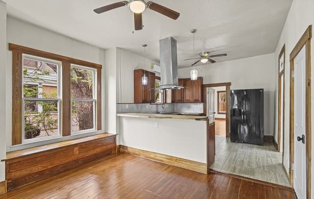 3-bedroom rental at 235 Cornell Ave in San Antonio, TX — photo 2