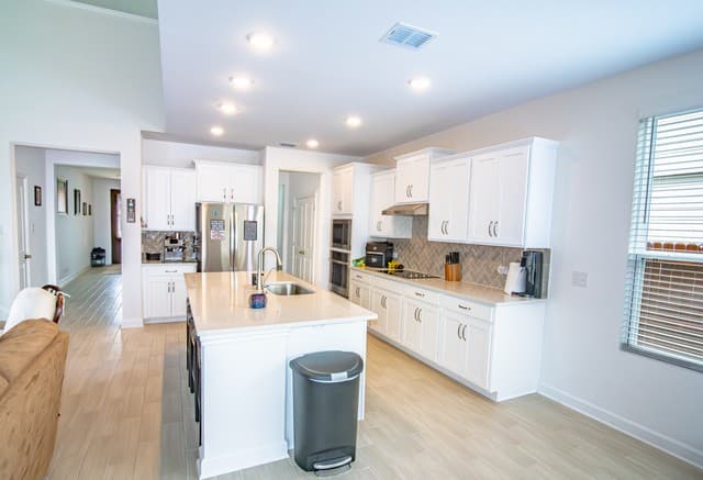 4-bedroom rental at 149 Mallorys Way in Castroville, TX — photo 4