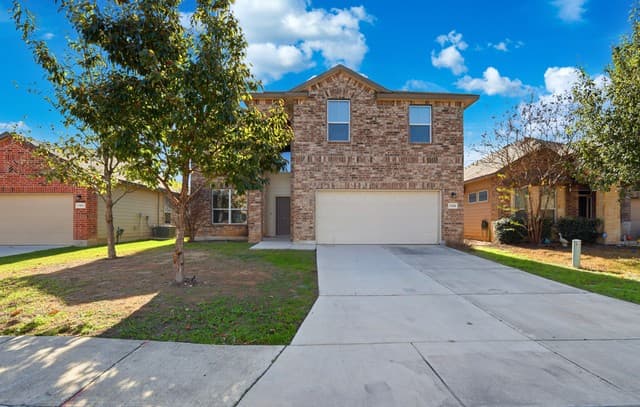 4-bedroom rental at 13426 Colorado Parke in San Antonio, TX — photo 1