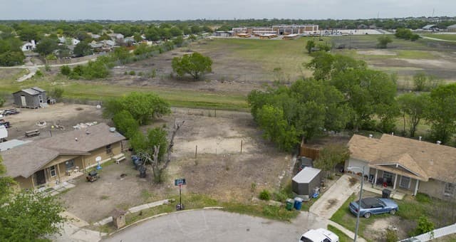 rental at 5803 Kim Valley St in San Antonio, TX — photo 2